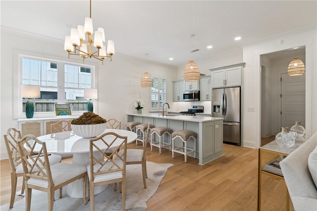 1008 Silver Oaks Lane, St Simons Island, GA 31522