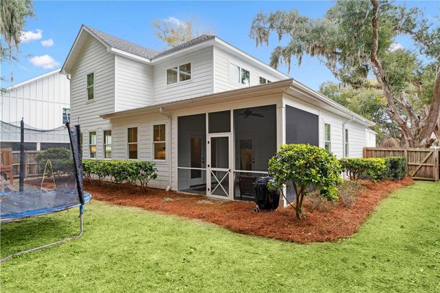 1008 Silver Oaks Lane, St Simons Island, GA 31522