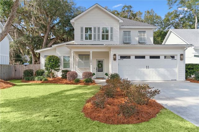 1008 Silver Oaks Lane, St Simons Island, GA 31522