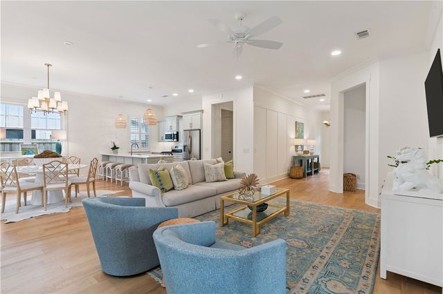 1008 Silver Oaks Lane, St Simons Island, GA 31522