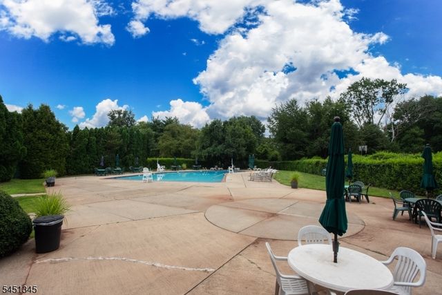 28 Deanna Dr 62, Hillsborough Twp., NJ 08844