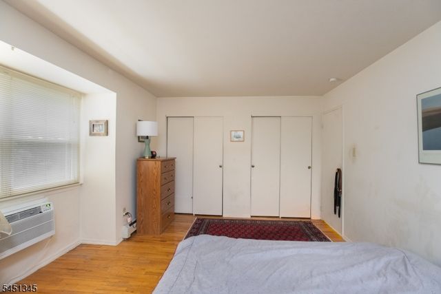 28 Deanna Dr 62, Hillsborough Twp., NJ 08844