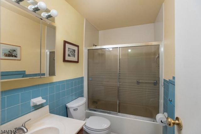 28 Deanna Dr 62, Hillsborough Twp., NJ 08844