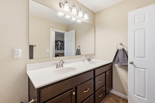 3524 Woodland Drive, Hilliard, OH 43026