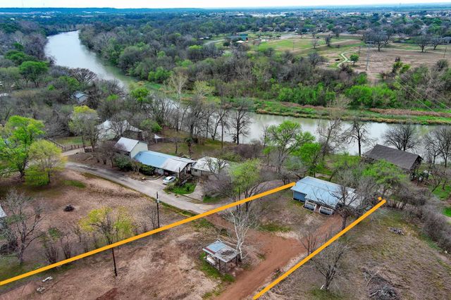 243 Riverwood DR, Bastrop, TX 78602