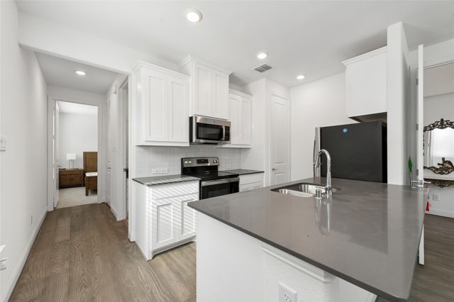 8227 Vitex Avenue, Dallas, TX 75252