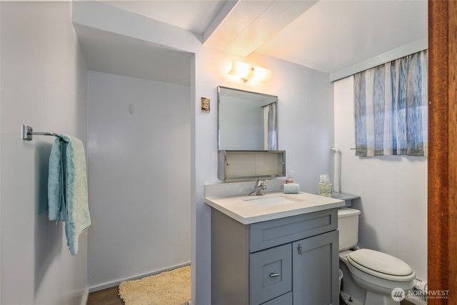 1142 Scott Avenue, Bremerton, WA 98310