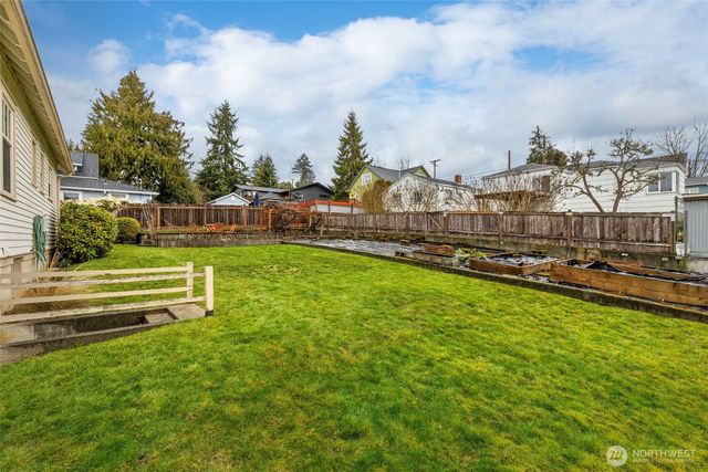 1142 Scott Avenue, Bremerton, WA 98310