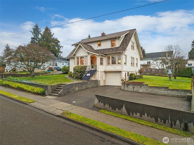 1142 Scott Avenue, Bremerton, WA 98310
