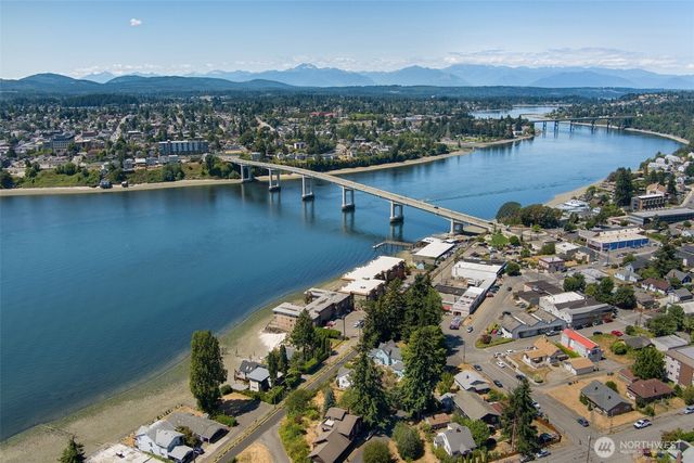 1142 Scott Avenue, Bremerton, WA 98310