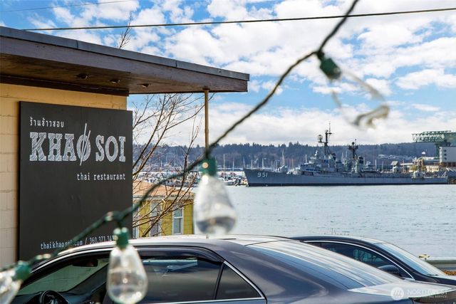 1142 Scott Avenue, Bremerton, WA 98310