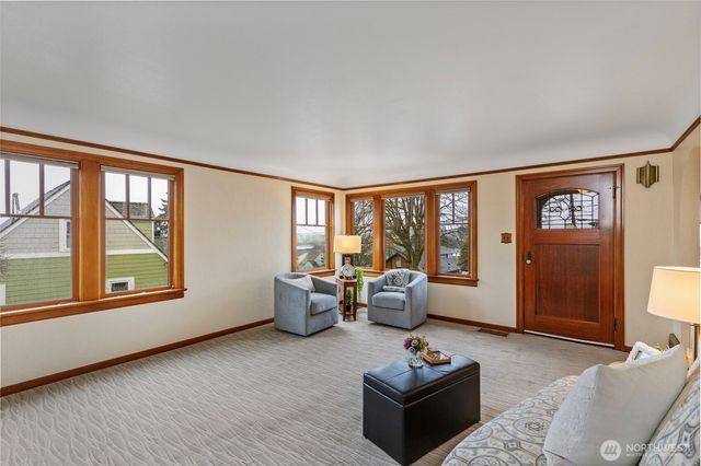 1142 Scott Avenue, Bremerton, WA 98310