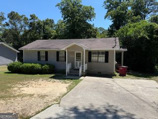 1524 Burton Avenue, Macon, GA 31204