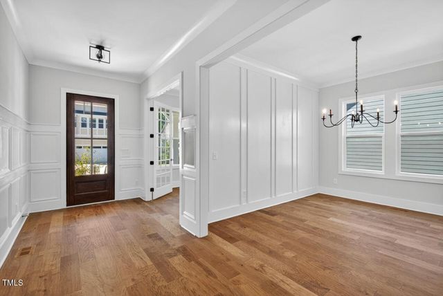 122 Sanderway Drive, Chapel Hill, NC 27516