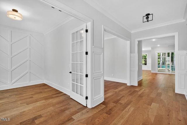122 Sanderway Drive, Chapel Hill, NC 27516