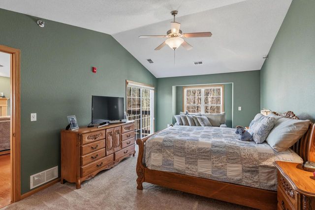 17940 W Jacobs Ridge COURT, New Berlin, WI 53146