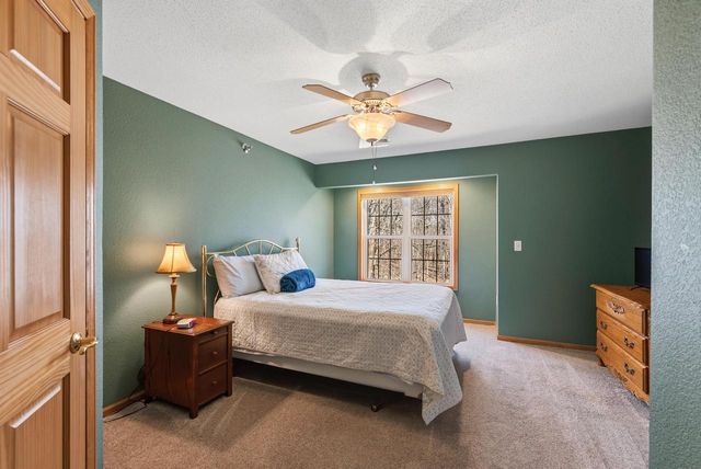 17940 W Jacobs Ridge COURT, New Berlin, WI 53146