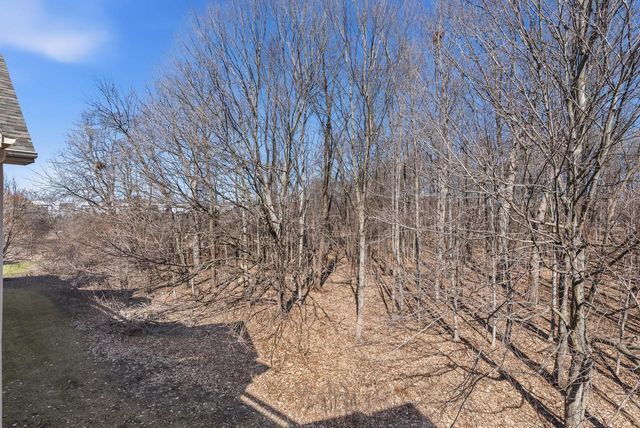 17940 W Jacobs Ridge COURT, New Berlin, WI 53146