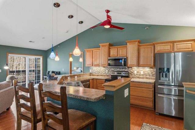 17940 W Jacobs Ridge COURT, New Berlin, WI 53146