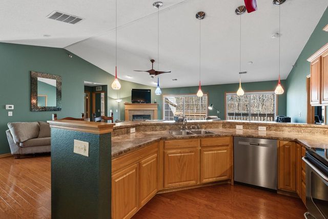 17940 W Jacobs Ridge COURT, New Berlin, WI 53146