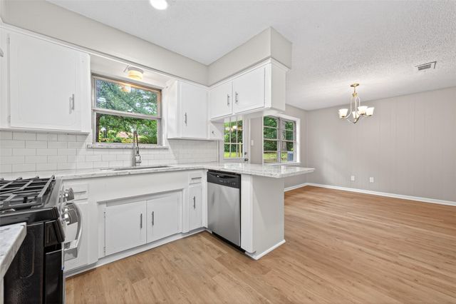315 Hollywood Drive, Conroe, TX 77303