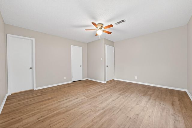 315 Hollywood Drive, Conroe, TX 77303
