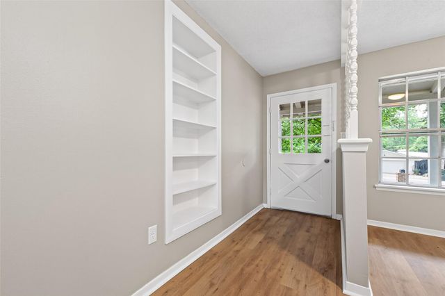 315 Hollywood Drive, Conroe, TX 77303