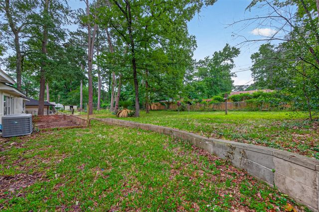 315 Hollywood Drive, Conroe, TX 77303