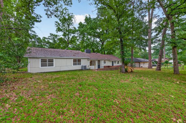 315 Hollywood Drive, Conroe, TX 77303