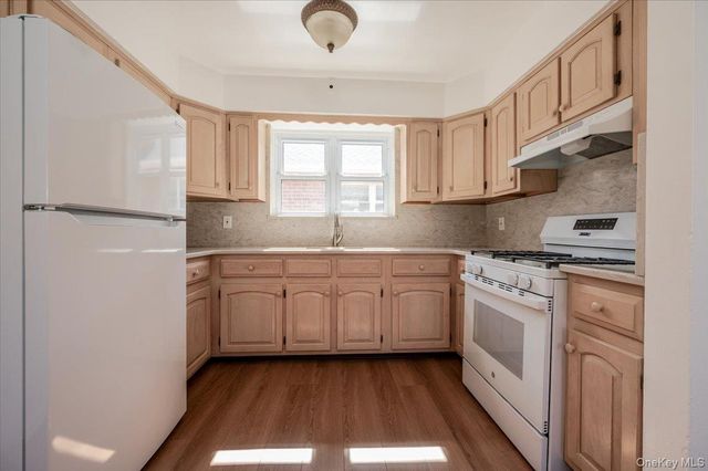 3166 Spencer Drive, Bronx, NY 10465