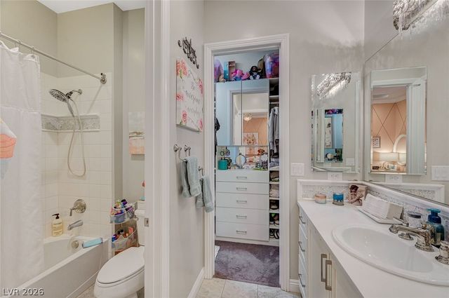 81 Navarra Canyon Court, Las Vegas, NV 89138