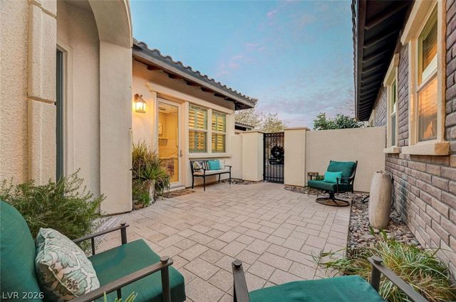 81 Navarra Canyon Court, Las Vegas, NV 89138