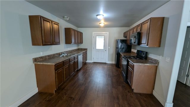134 Erin Place B, Springdale, AR 72764