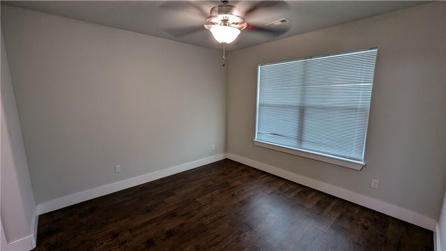 134 Erin Place B, Springdale, AR 72764