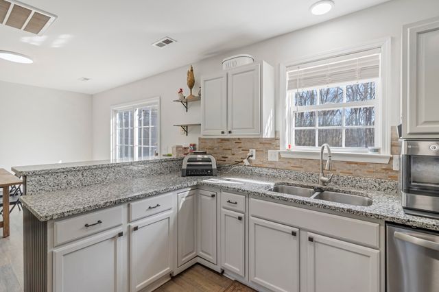 312 Red Fox Lane, Chesnee, SC 29323