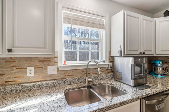 312 Red Fox Lane, Chesnee, SC 29323