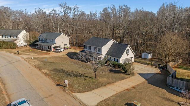 312 Red Fox Lane, Chesnee, SC 29323