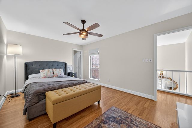 9400 Doliver Drive 12, Houston, TX 77063