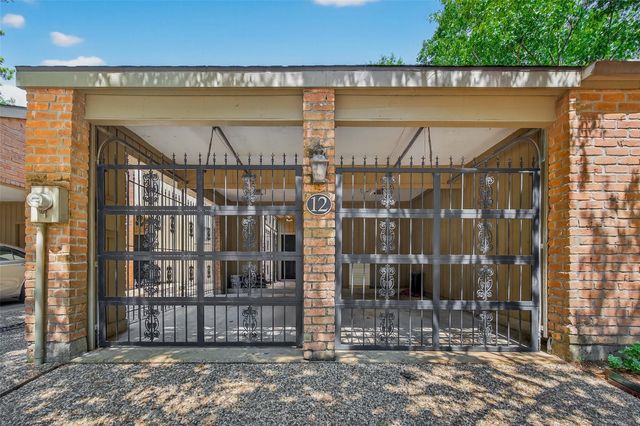9400 Doliver Drive 12, Houston, TX 77063
