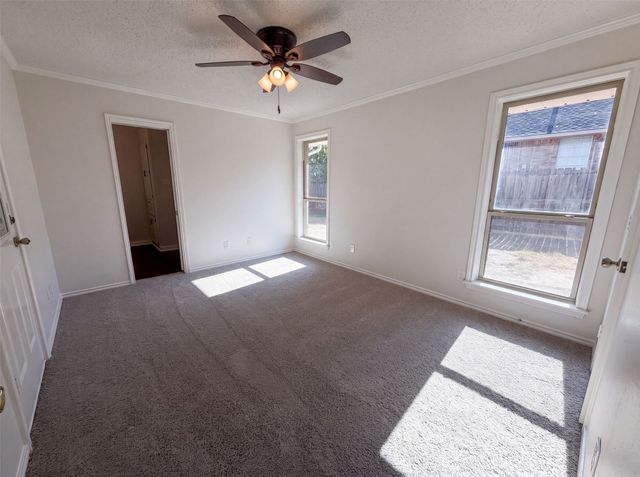 1406 Tad Street, Ennis, TX 75119