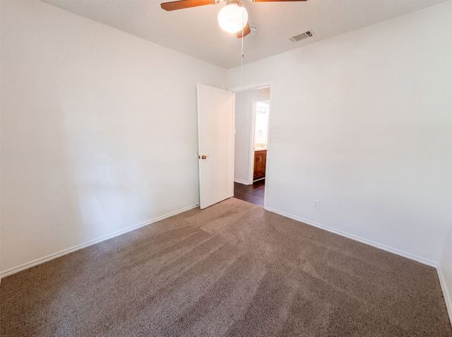 1406 Tad Street, Ennis, TX 75119