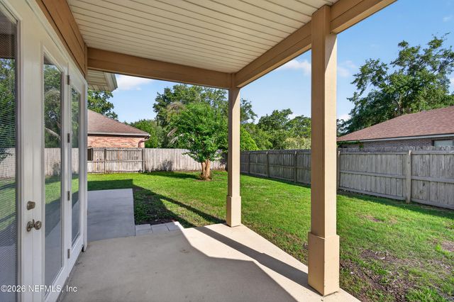 1943 S WAGES Way, Jacksonville, FL 32218