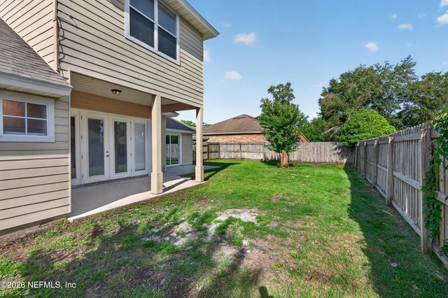 1943 S WAGES Way, Jacksonville, FL 32218