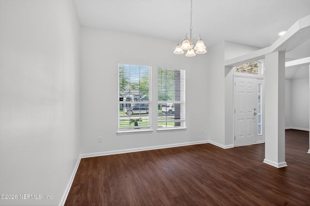 1943 S WAGES Way, Jacksonville, FL 32218