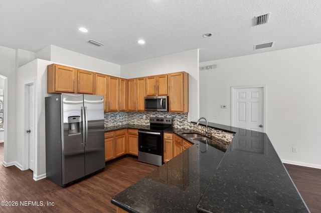 1943 S WAGES Way, Jacksonville, FL 32218