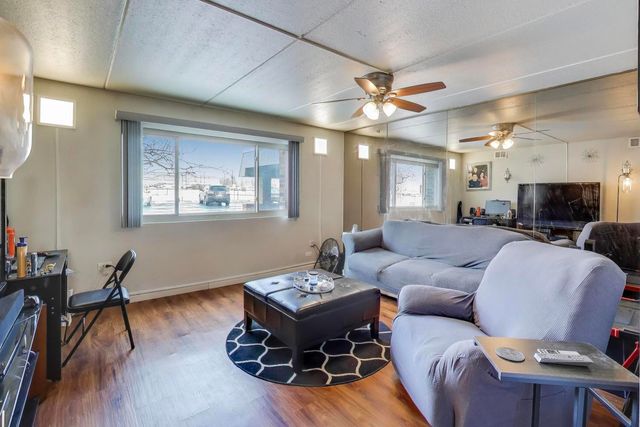 841 N York Street 109, Elmhurst, IL 60126