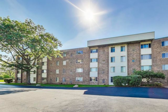 841 N York Street 109, Elmhurst, IL 60126