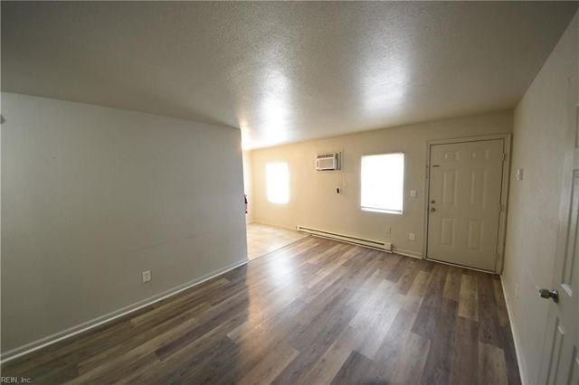 4670 Kincaid Ave Apt B, Norfolk, VA 23502