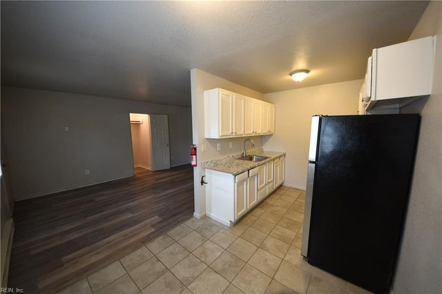 4670 Kincaid Ave Apt B, Norfolk, VA 23502