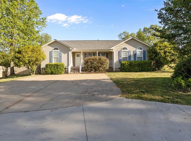 1013 Gibbs Rd, Wellford, SC 29385